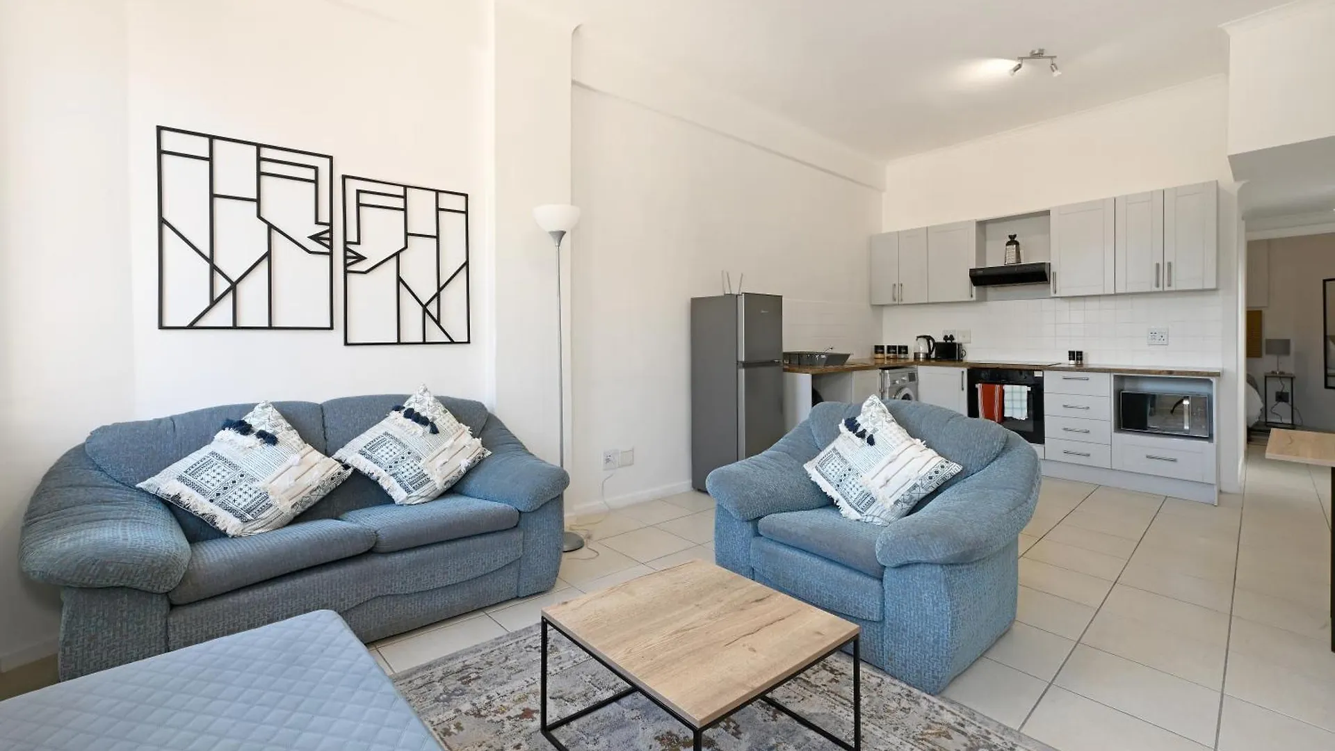 503-607 The Piazza On Church Square Cape Town Apartment