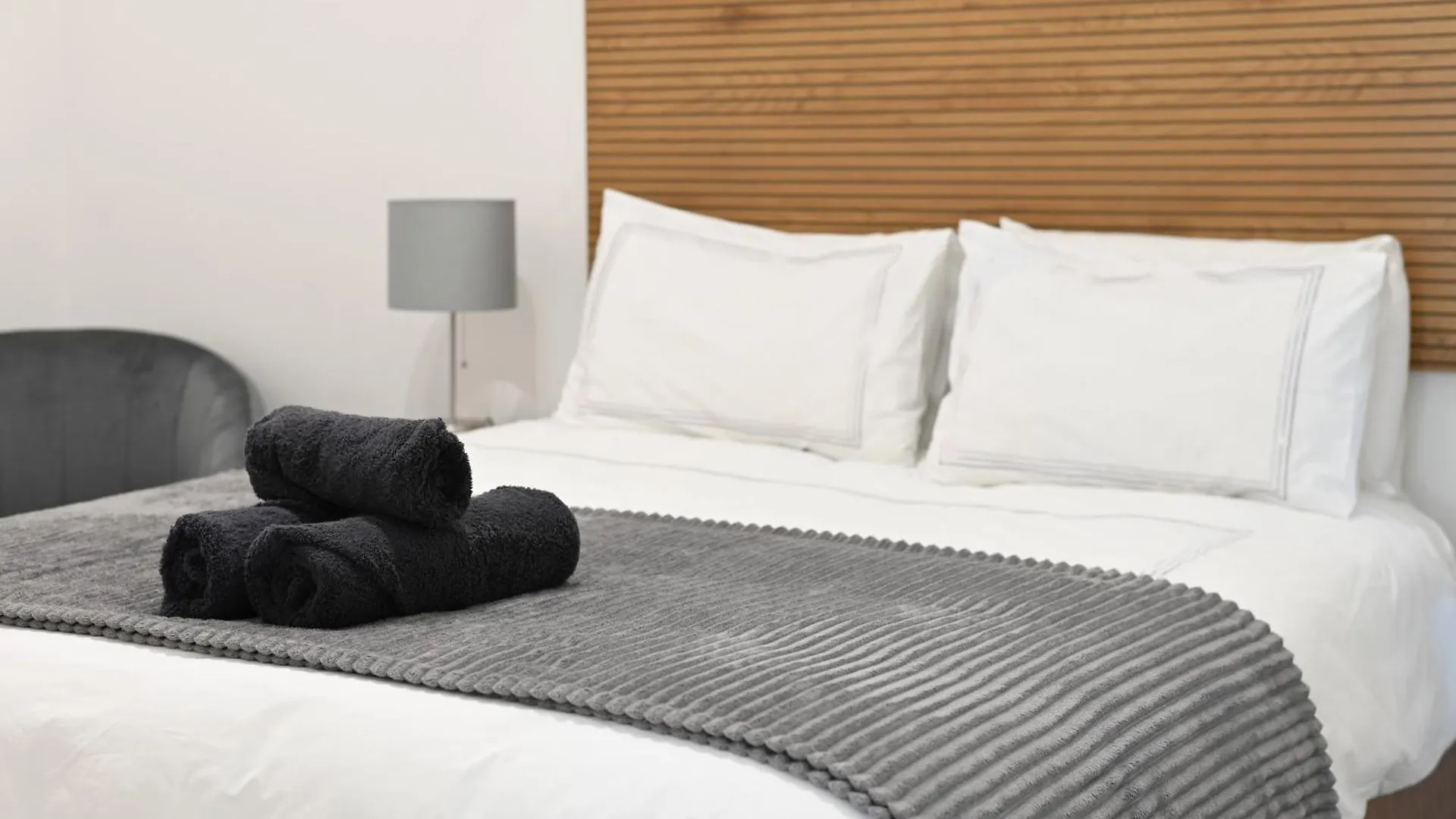 Apartment 503-607 The Piazza On Church Square Cape Town