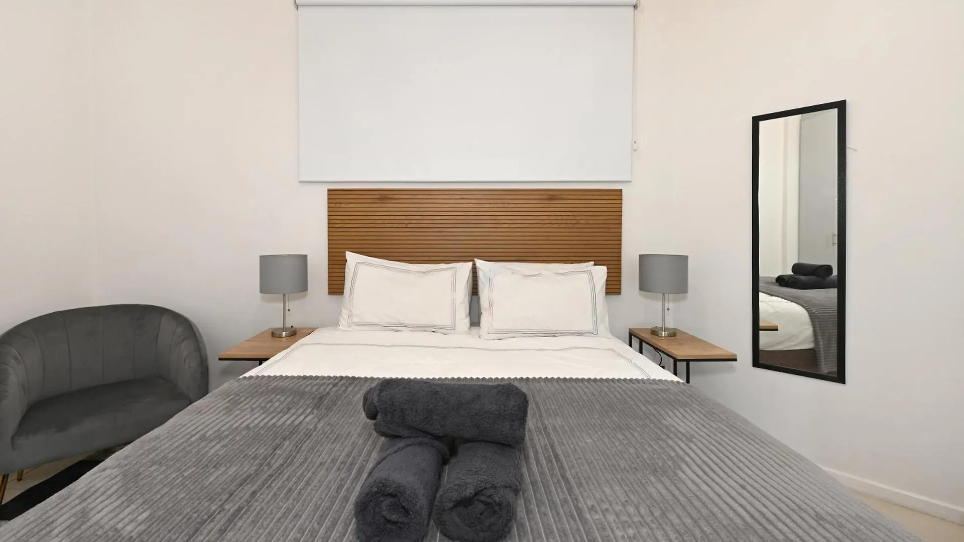 503-607 The Piazza On Church Square Cape Town Apartment