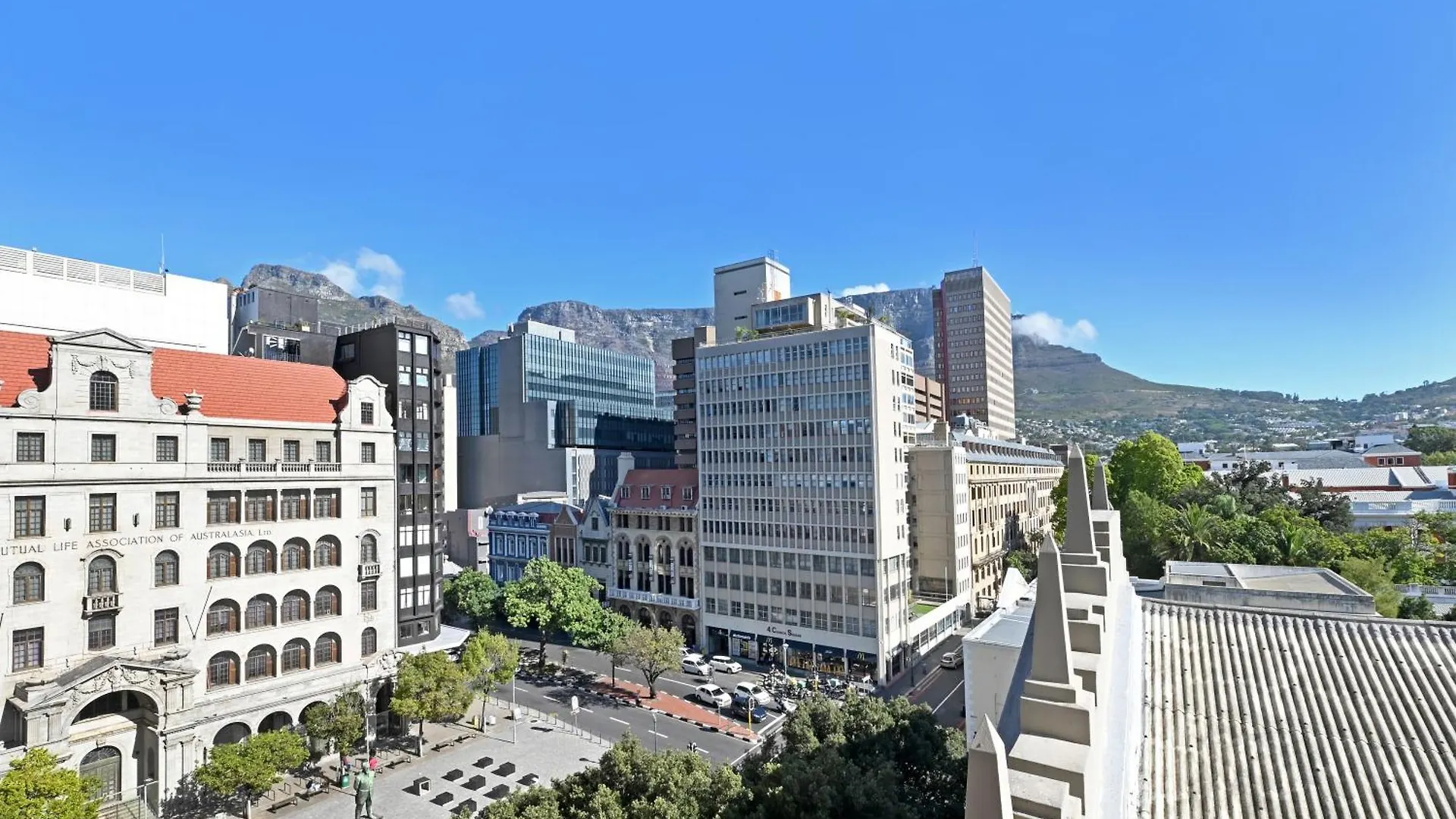 503-607 The Piazza On Church Square Cape Town