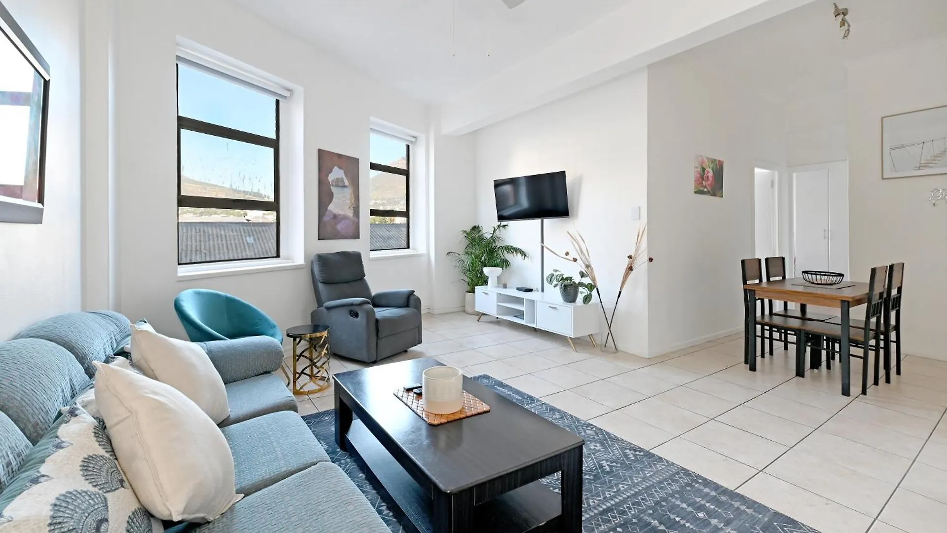 Apartment 503-607 The Piazza On Church Square Cape Town South Africa